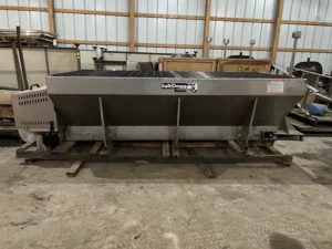 saltdogg-spreader-ae190-1-900x675-1